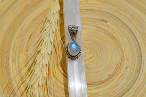 Ainar Moonstone Pendant