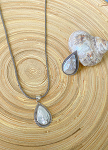 Big Drop Mother of Pearl Pendant