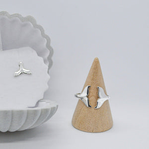 Whale Tail Ring